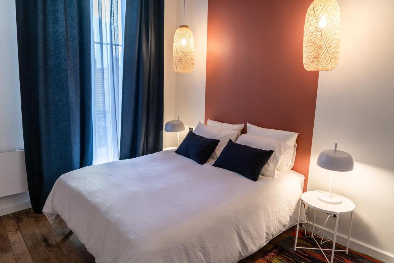Beige Hospitalite - Coco - Hypercentre-2Chambres-Parking-Zen Saint-Etienne  Buitenkant foto