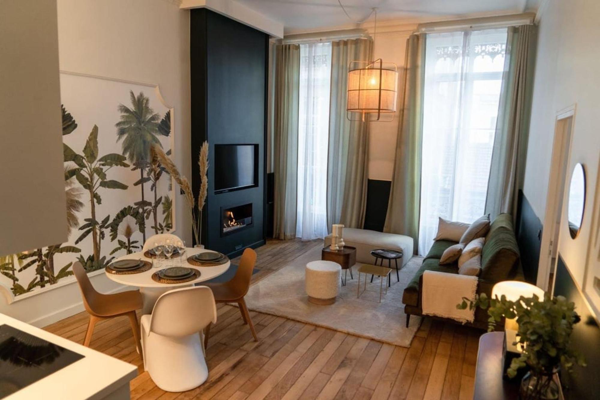 Beige Hospitalite - Coco - Hypercentre-2Chambres-Parking-Zen Saint-Etienne  Buitenkant foto